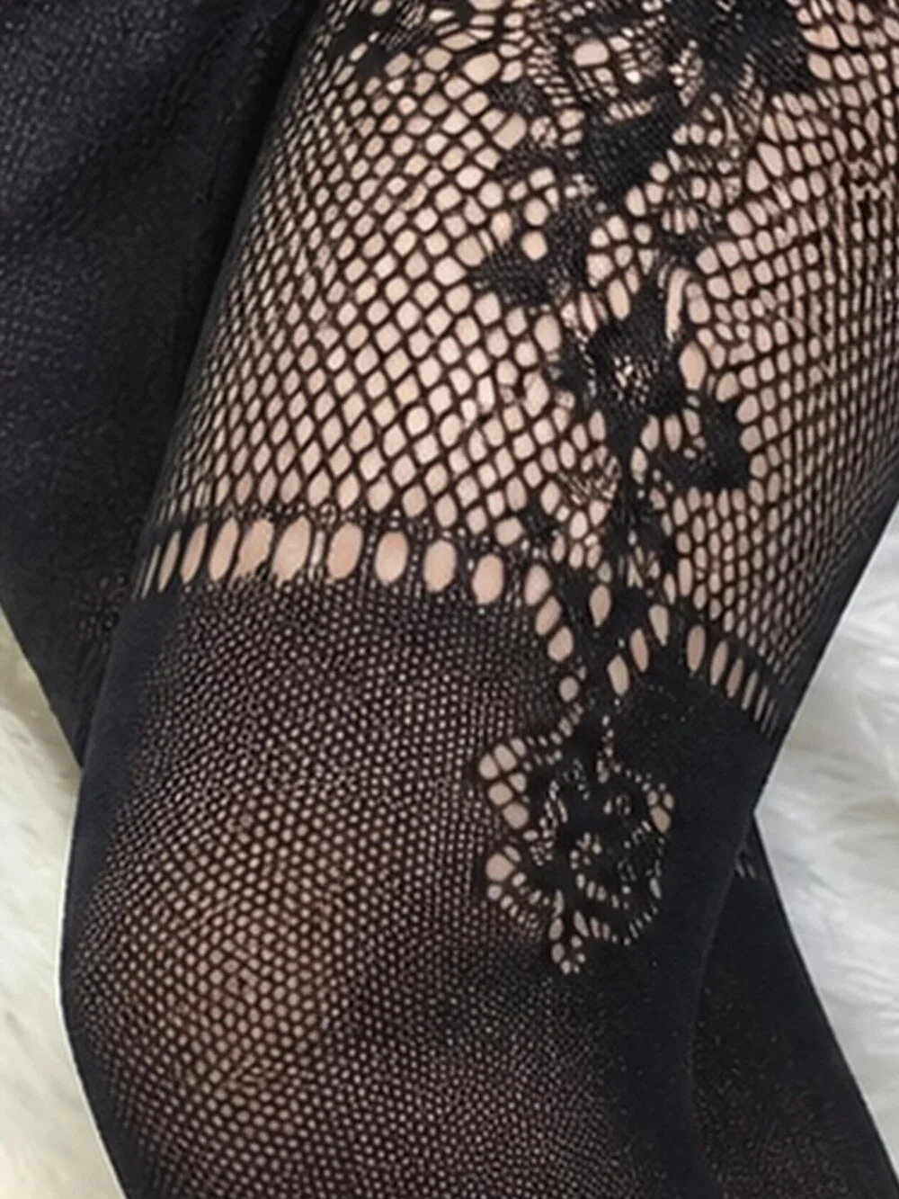 Killer Legs Queen Lace Black Out Fishnet Tights – Black – NWT